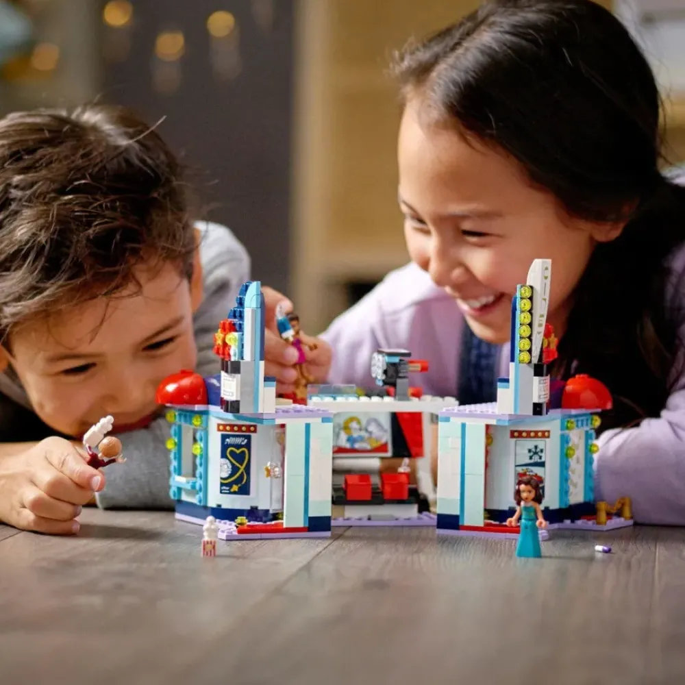 LEGO Puzzles Y Construcciones*Juego De Construccion Cine De Heartlake City Con Mini Munecas Friends